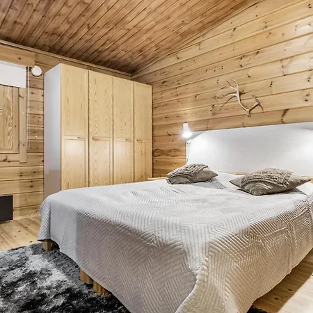 Lapland Fellas - *